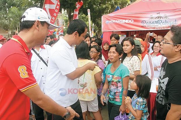 Pasar Rakyat, Media...
