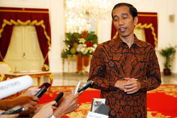 Jokowi Kumpulkan Para...