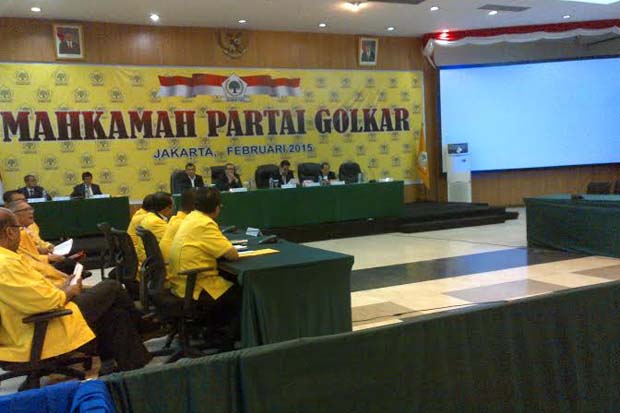 Tanpa Kubu Ical, Sidang...