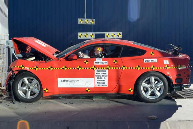 Ford New Mustang Kantongi...