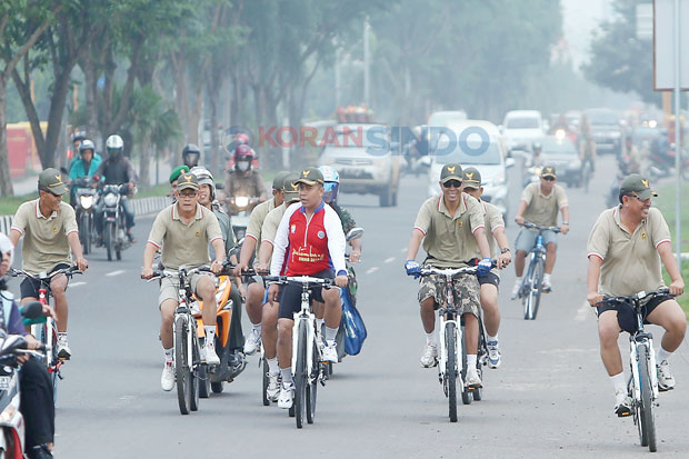 Prajurit-Perwira Gowes...