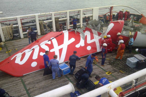 Pencarian Korban AirAsia...