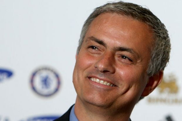 Mourinho Betah Duduk...