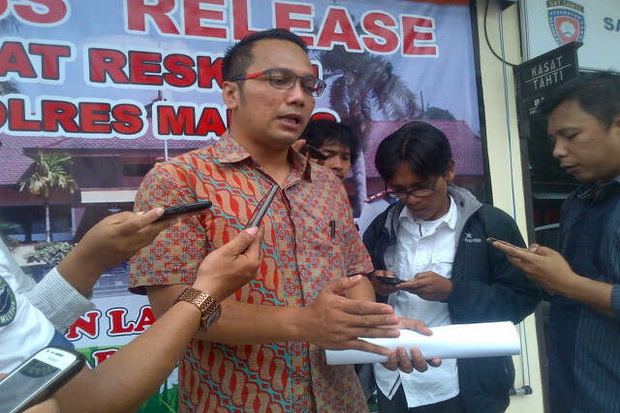 Dibayar Rp200 Ribu,...