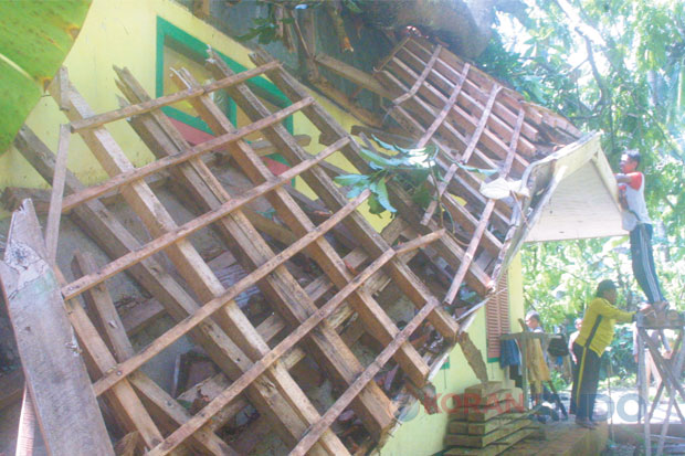 Angin Puting Beliung...