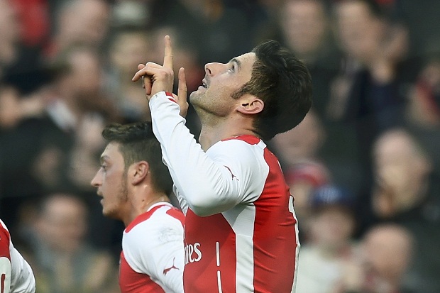 Giroud Bawa Arsenal...