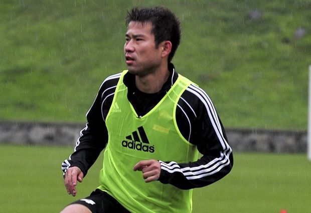 Riedl Bakal Jajal Gelandang...
