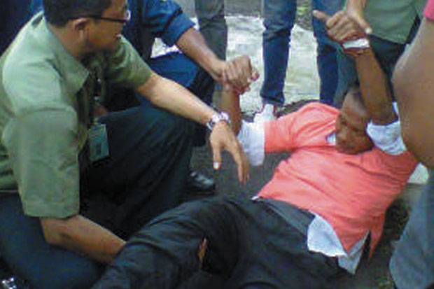 Bagus Sayat Urat Nadi...
