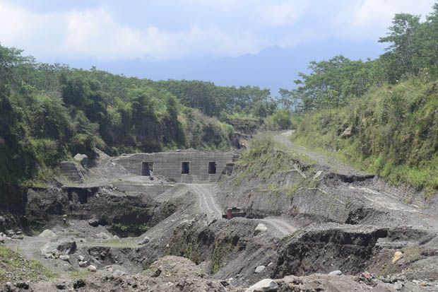 Tambang Ilegal di Merapi...