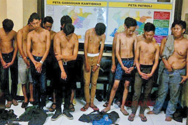 20 Remaja Digelandang...