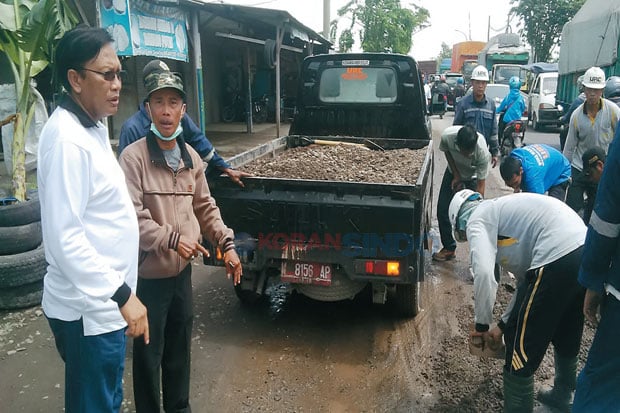 Hadang Bupati,Warga...