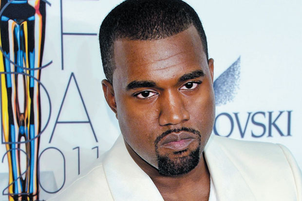 Kanye West Menolak Membaca...
