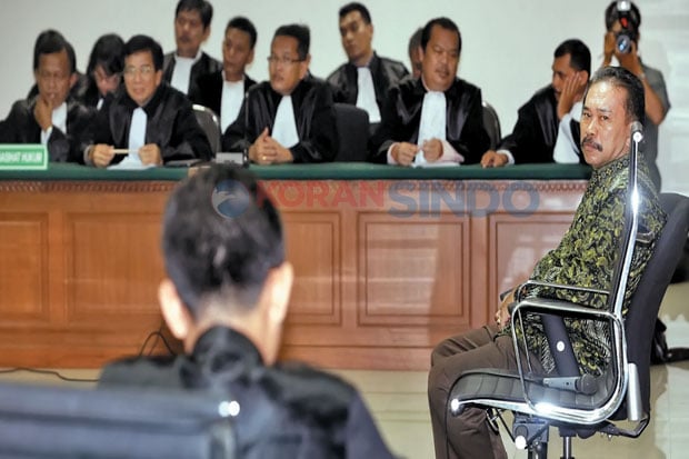 Bonaran Situmeang Didakwa...