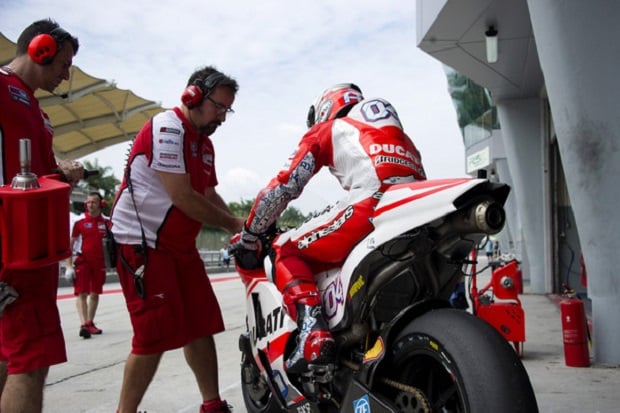 Dovizioso Nyaman Tunggangi...