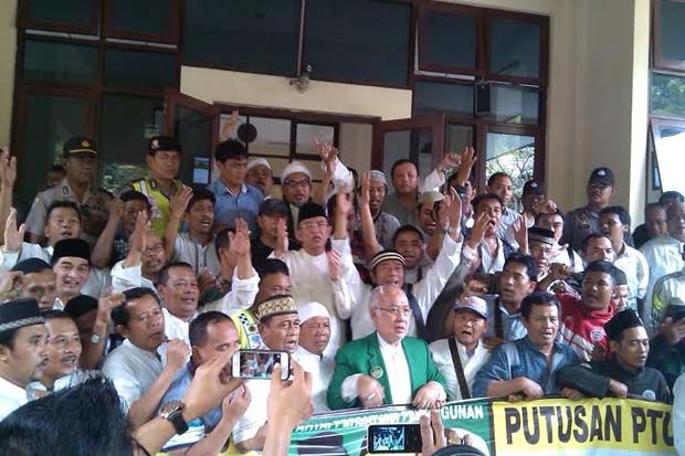 Pendukung PPP Djan Faridz...