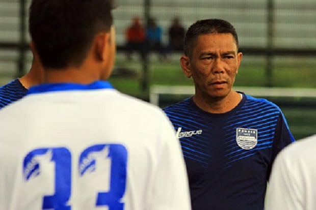 Pelatih Persib Kecewa...