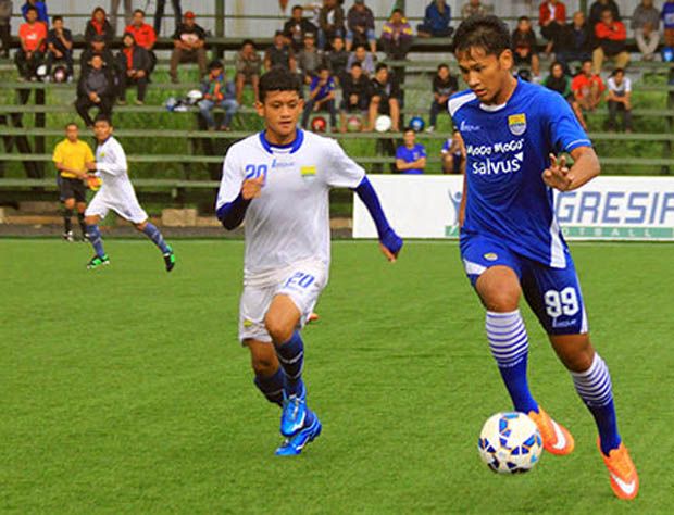 Pelatih Persib Bilang...