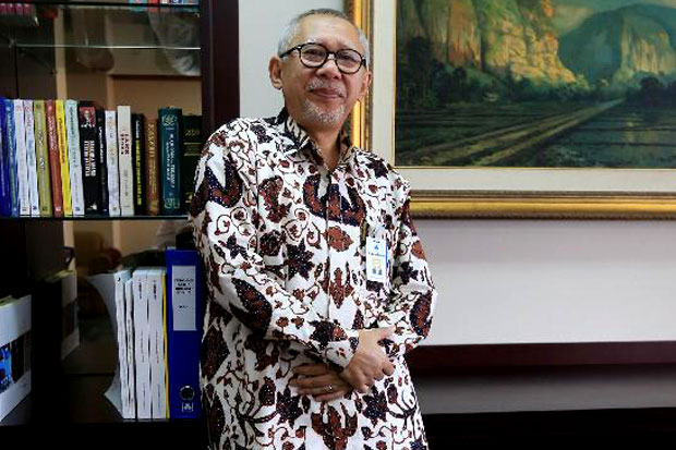 Lebih Baik Perkuat Pasar...