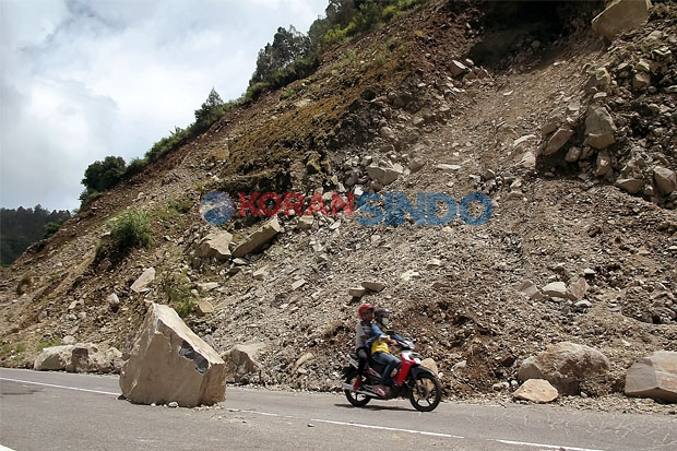 Longsor Masih Intai...