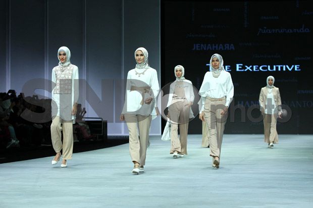 The Executive Perkenalkan...