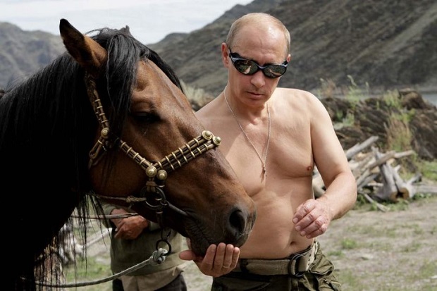 Putin, Raja Telanjang...