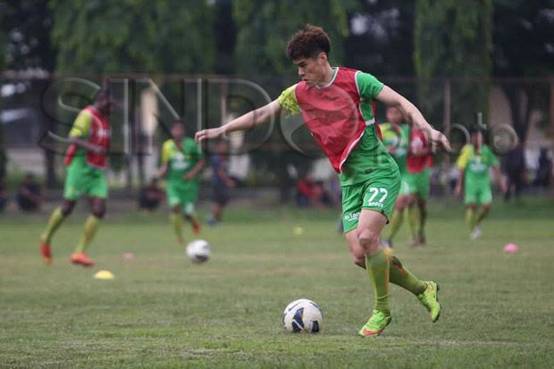 Persebaya Terpikat Striker...