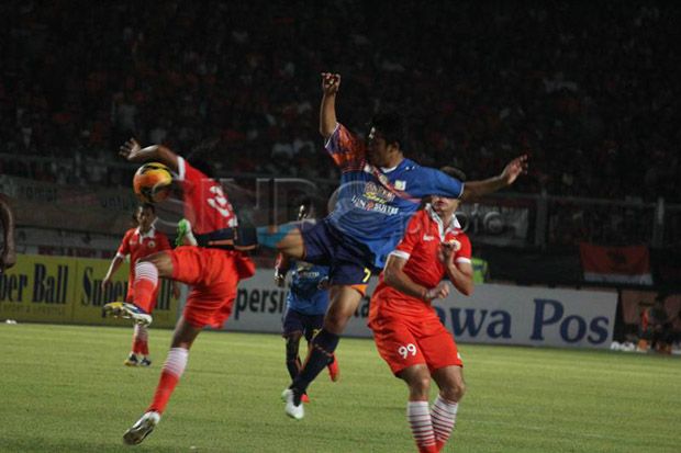 Pertempuran Tiga Klub...
