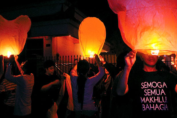 100 Lampion Harapan...