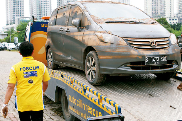 Adira Insurance Catat...
