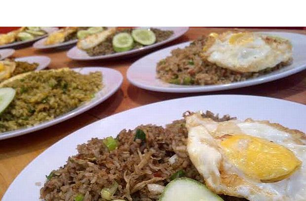 Pedagang Nasi Goreng...