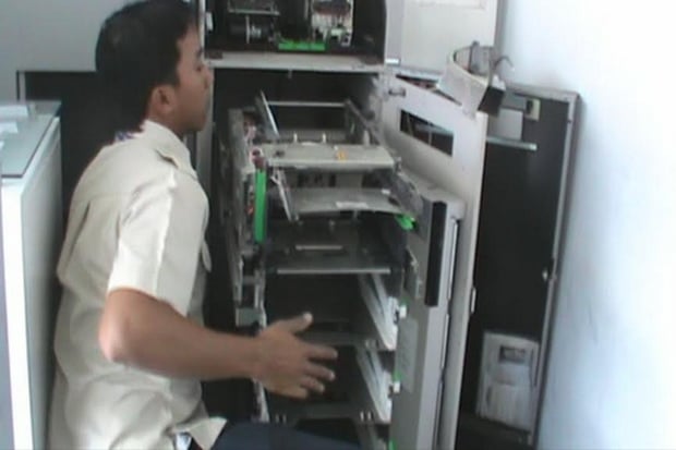 ATM BNI di Bandung Dibobol,...