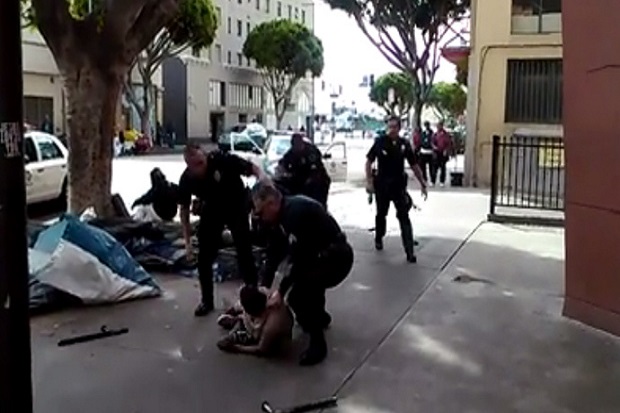 Dramatis, Polisi Amerika...