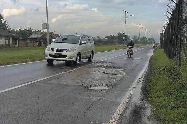 Jalan Alternatif Bandara...