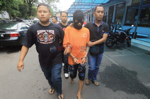 Wanda Zaki Jadi Tersangka...