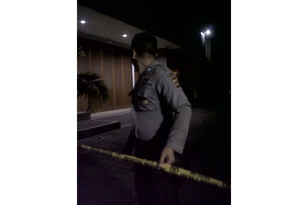 Police Line Dipasang,...