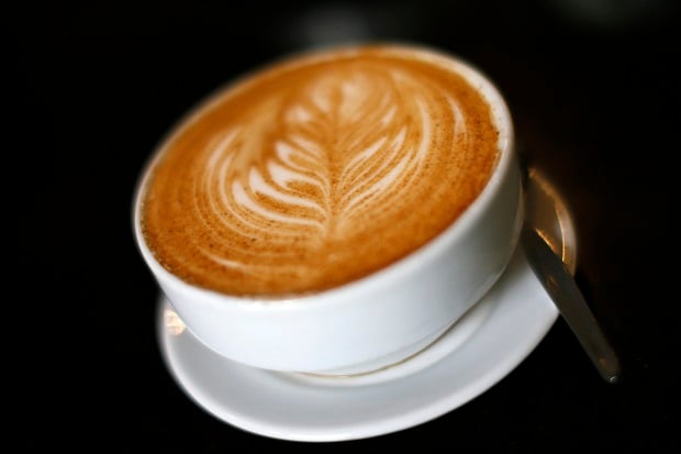 Minum Kopi Hindarkan...