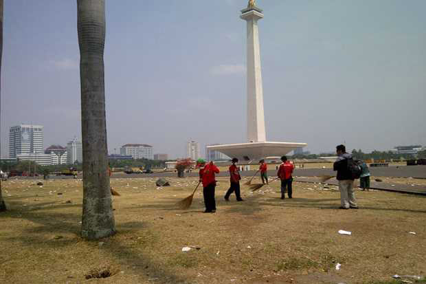 APBD DKI Kisruh, Ribuan...