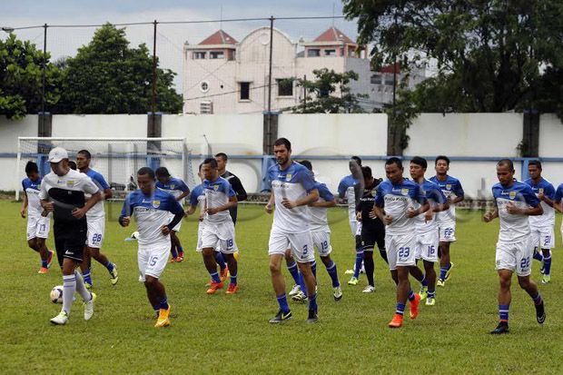 Persib Benahi Transisi...