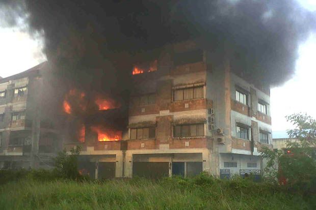 Kebakaran Ruko di Batam...