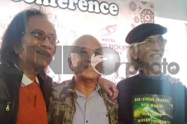 Tiga Musisi Koes Bersaudara...