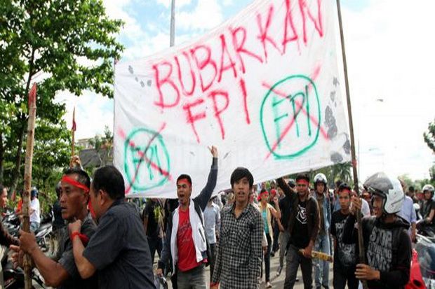 Markas FPI Makassar...