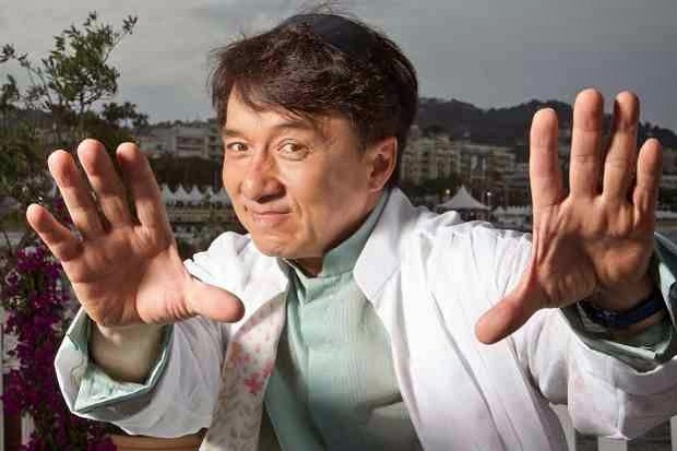 Jackie Chan Belum Ingin...