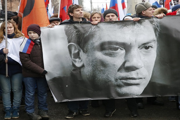 Pengacara Nemtsov Ragukan...