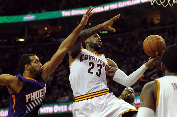LeBron Cetak Rekor,...