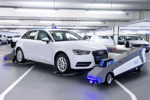 Audi Uji Coba Robot...