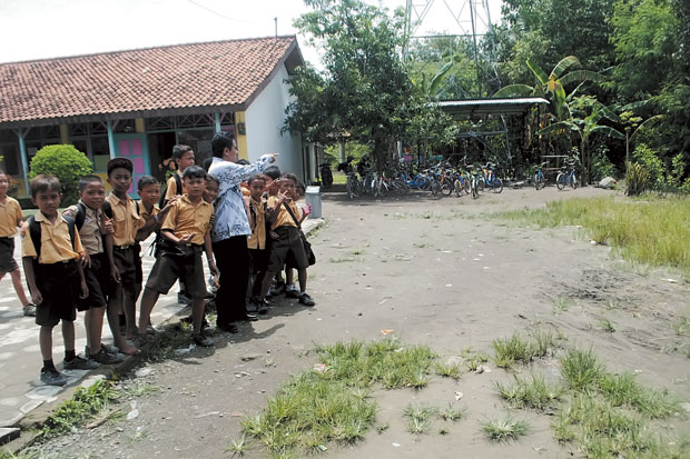 Siswa SDN Mangunsaren...