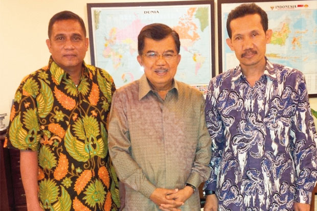 April, JK Siap Jadi...