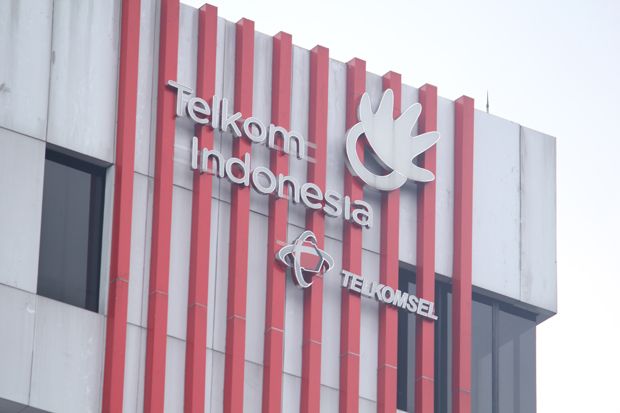 Telkom Raih Pendapatan...
