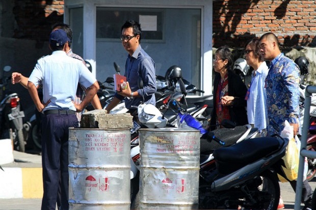 Sambangi Nusakambangan,...