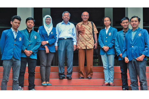 6 Mahasiswa Undip Berangkat...